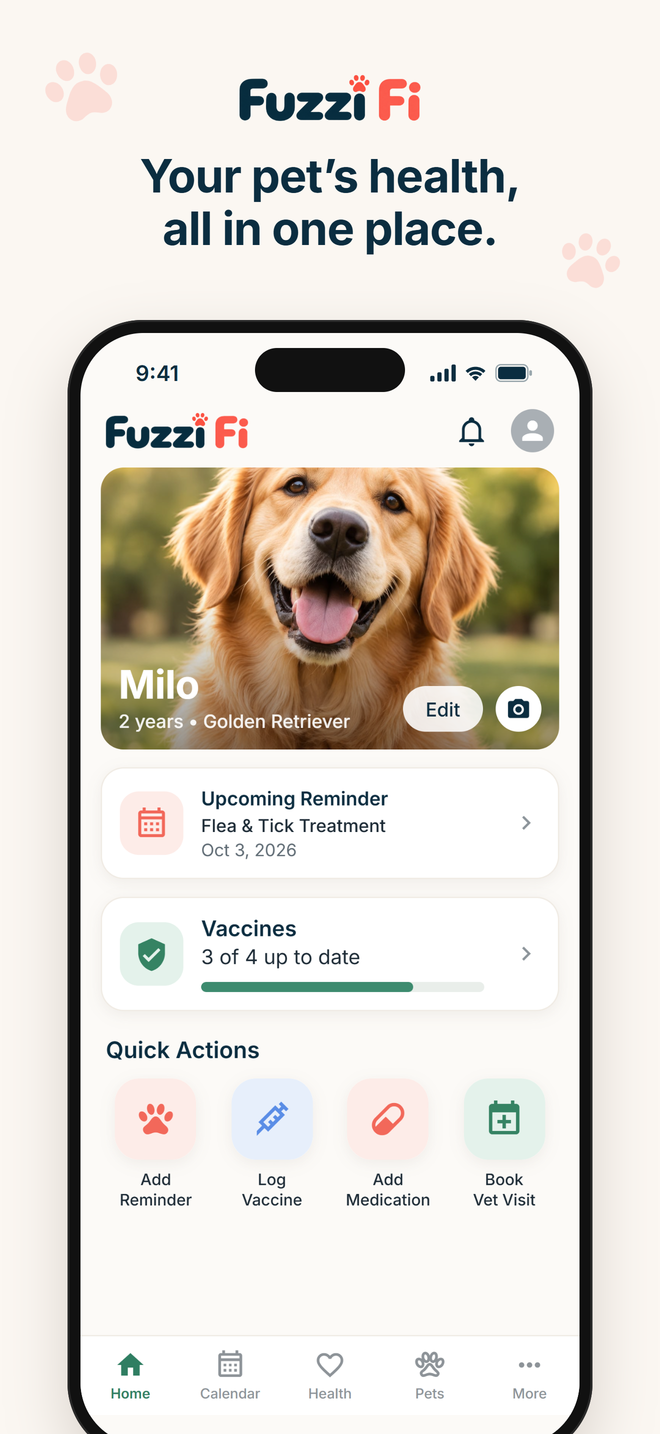 Home screen: pet hero card, upcoming reminder, vaccine progress and quick actions